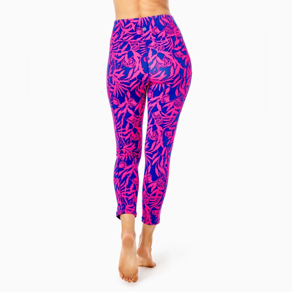 Lilly Pulitzer UPF 50+ High-Rise Leggings & pull over - Flat Elastic leggings - Picture 3 of 6